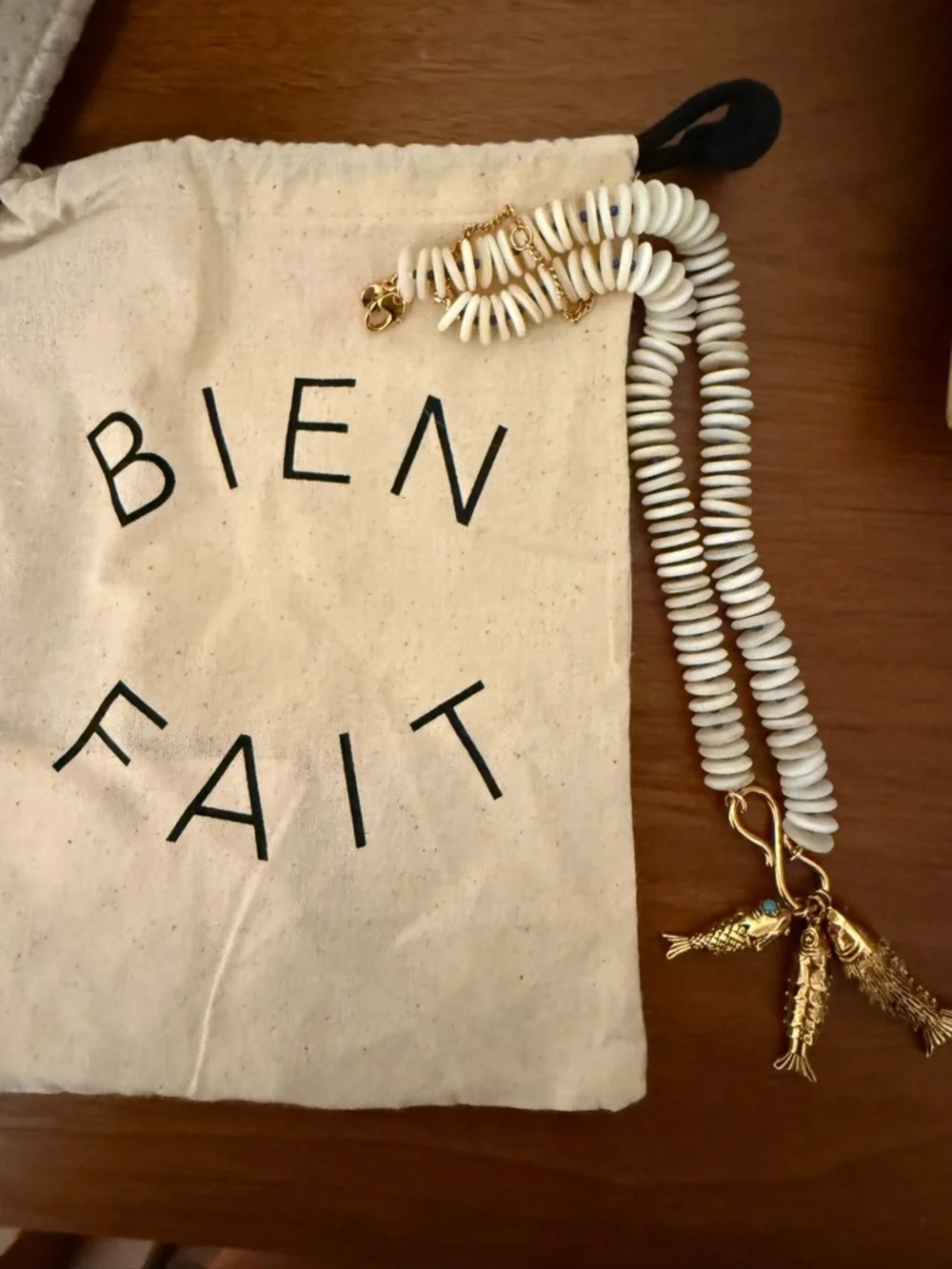 Madewell Fish Beaded Necklace - Picture 5 of 7